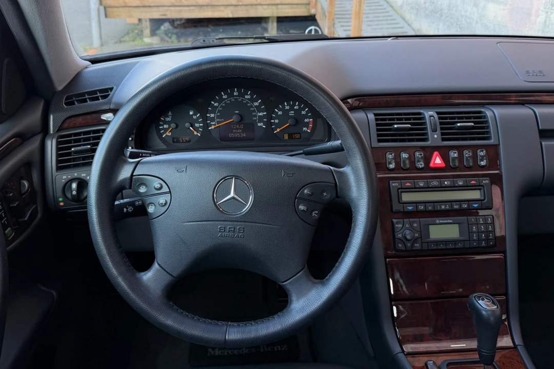 2000 Mercedes-Benz W210 E-Class - Image 6 of 8