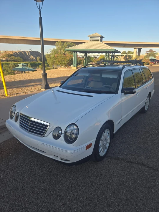 2000 Mercedes-Benz W210 E-Class - Image 3 of 31