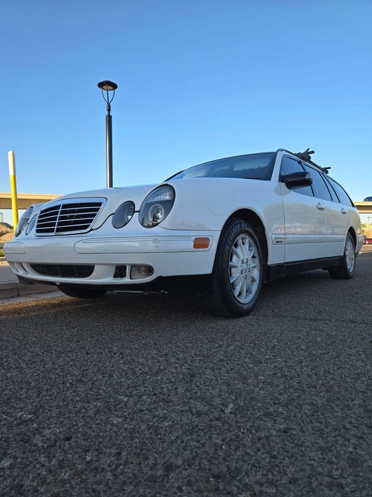 2000 Mercedes-Benz W210 E-Class - Image 4 of 31