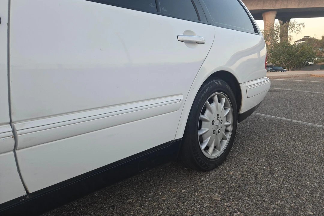 2000 Mercedes-Benz W210 E-Class - Image 24 of 31