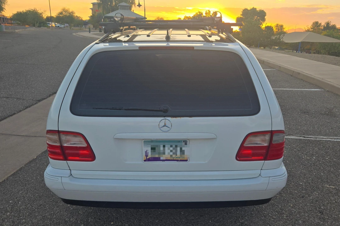 2000 Mercedes-Benz W210 E-Class - Image 5 of 31