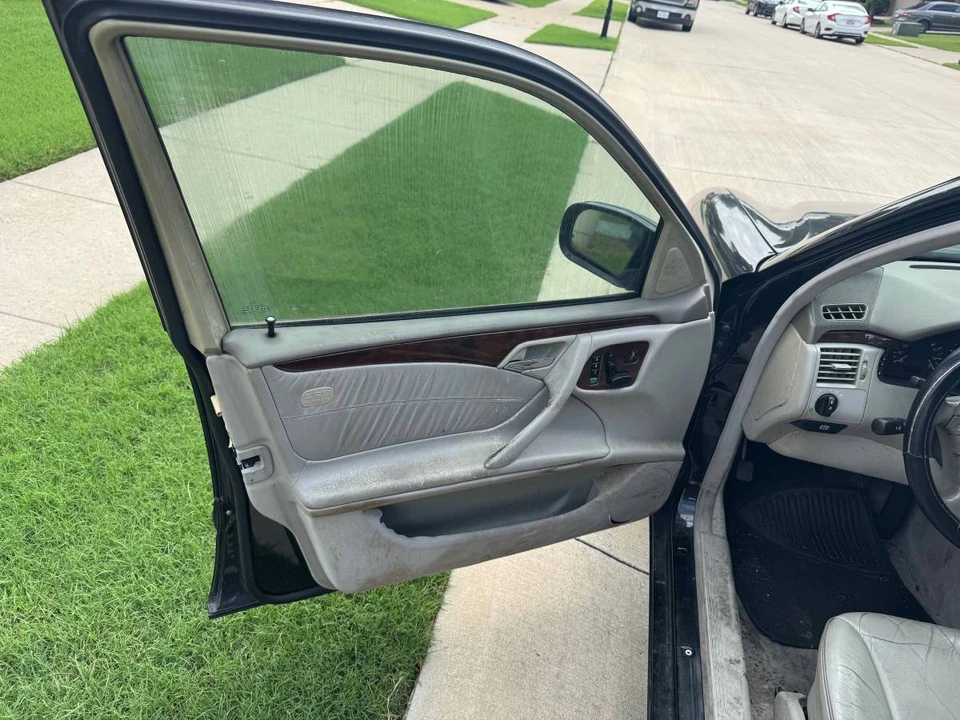 2000 Mercedes-Benz W210 E-Class - Image 10 of 10
