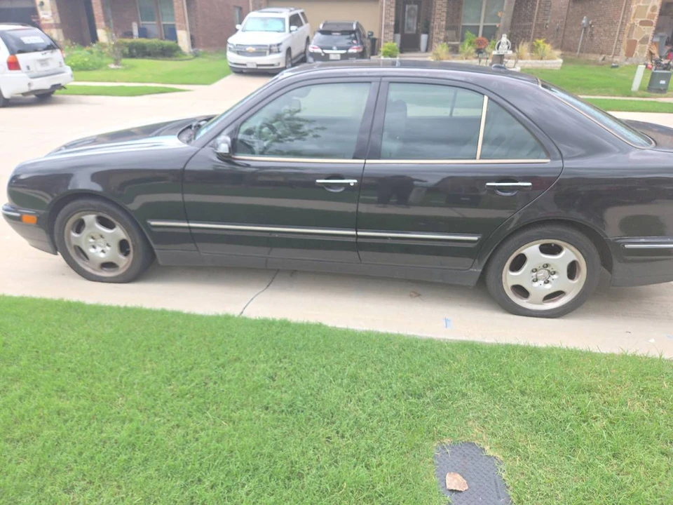 2000 Mercedes-Benz W210 E-Class - Image 2 of 10