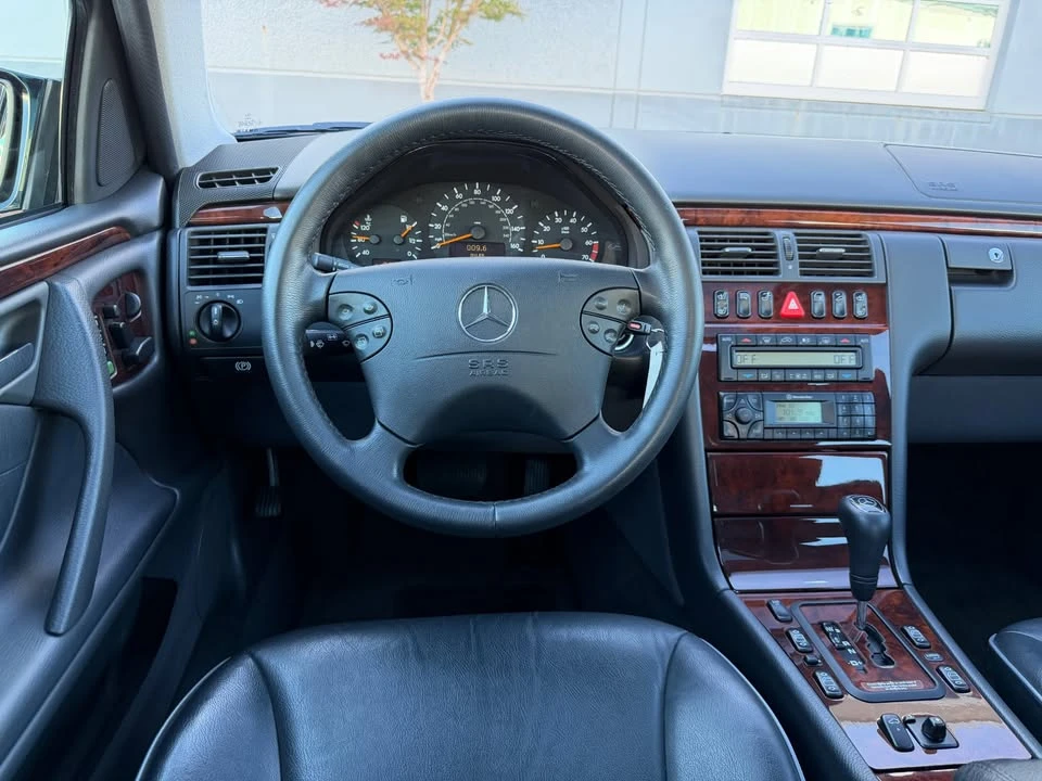 2000 Mercedes-Benz W210 E-Class - Image 5 of 10