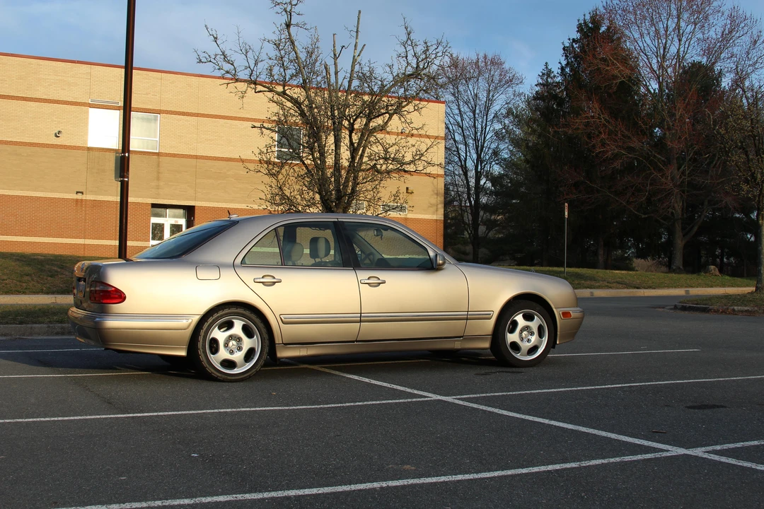 2000 Mercedes-Benz W210 E-Class - Image 9 of 31