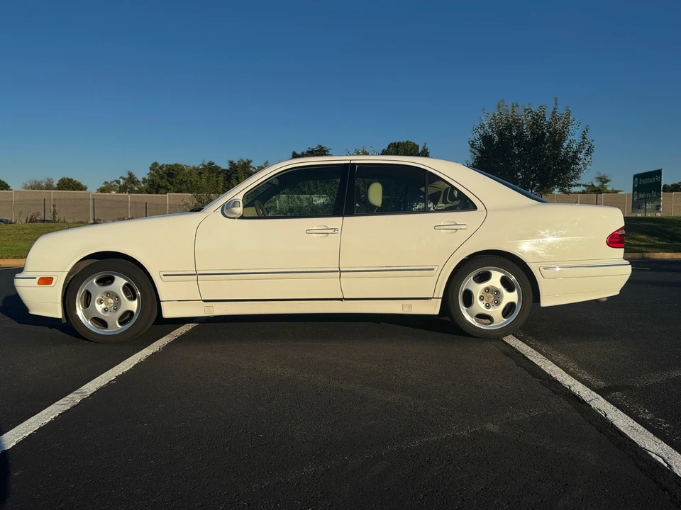 2000 Mercedes-Benz W210 E-Class - Image 9 of 31