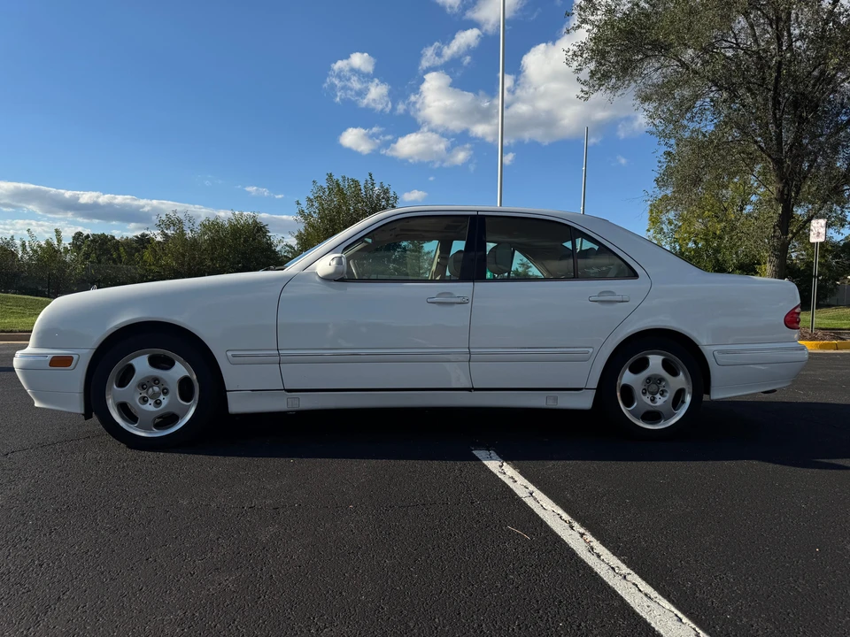 2000 Mercedes-Benz W210 E-Class - Image 8 of 31