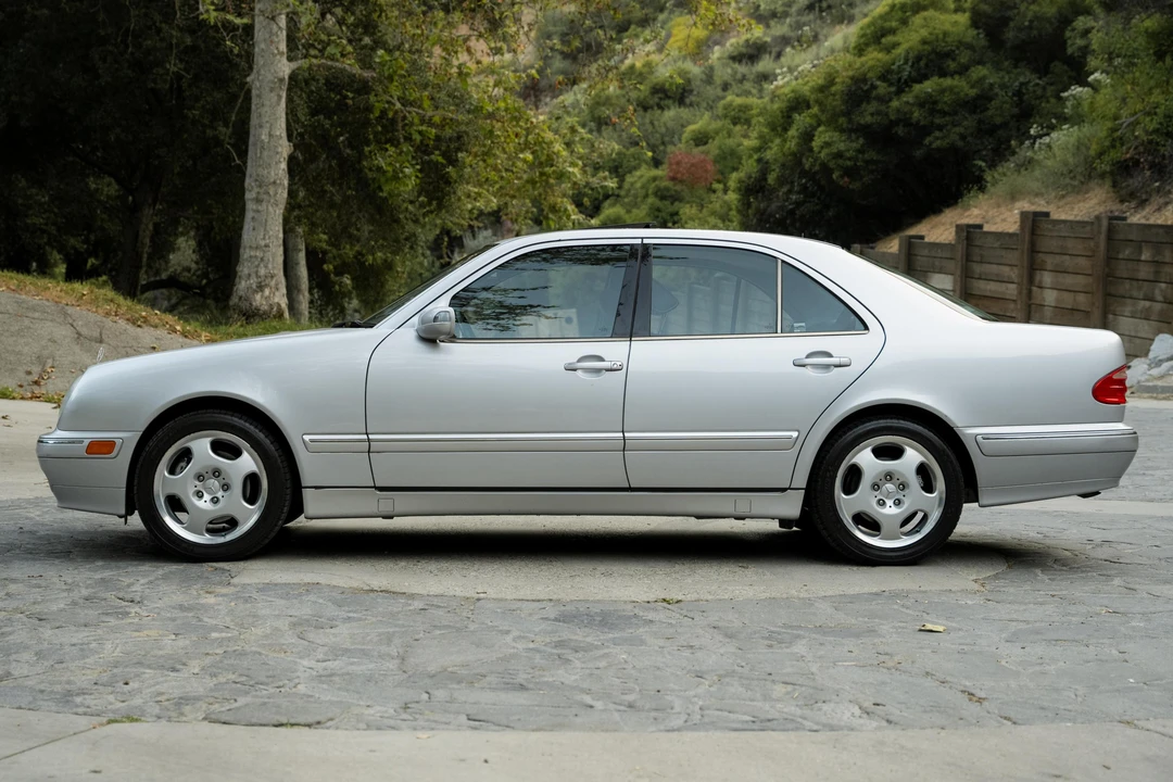 2000 Mercedes-Benz W210 E-Class - Image 3 of 31