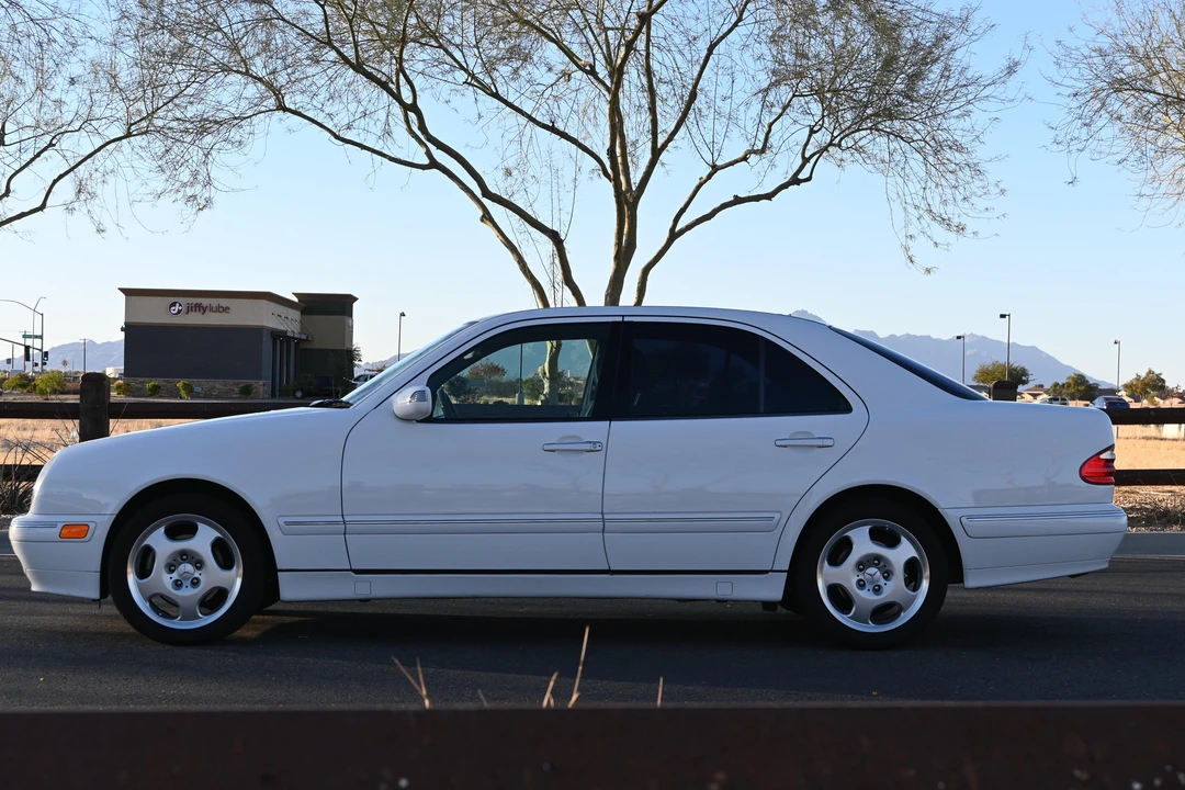 2000 Mercedes-Benz W210 E-Class - Image 9 of 31