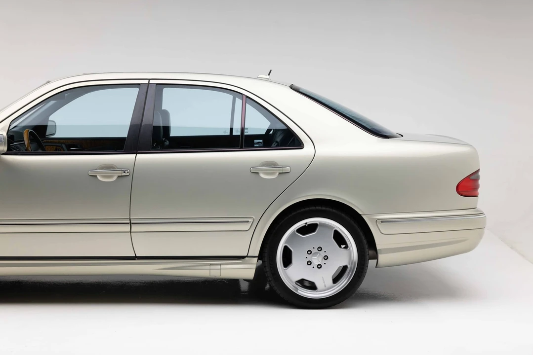 2000 Mercedes-Benz W210 E 36 & E 50 & E 55 & E 60 AMG - Image 27 of 31