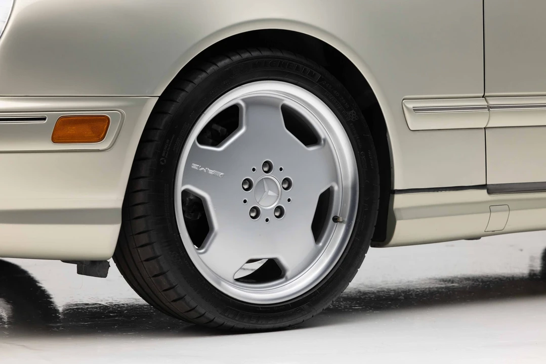 2000 Mercedes-Benz W210 E 36 & E 50 & E 55 & E 60 AMG - Image 28 of 31