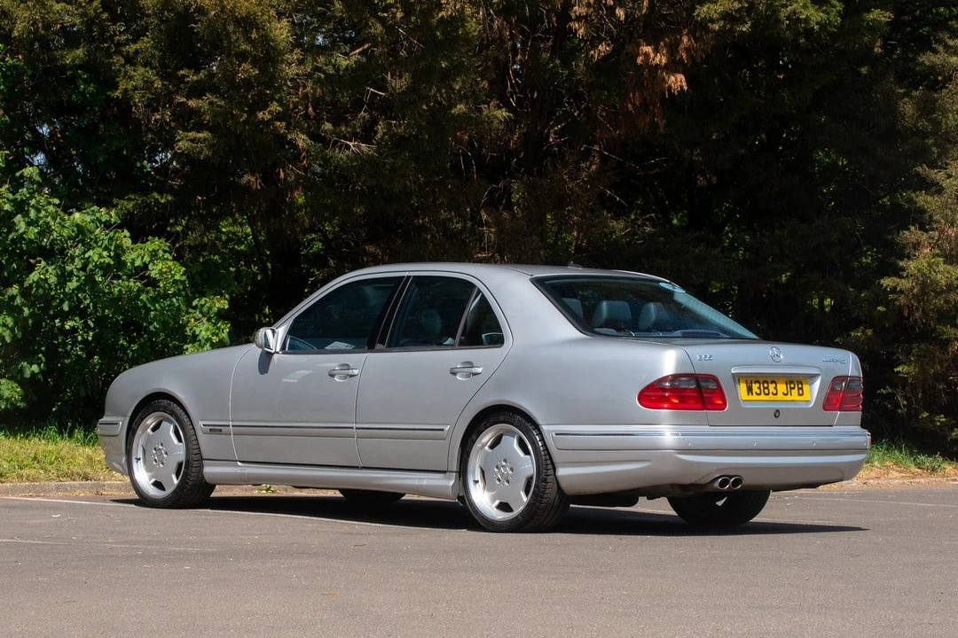 2000 Mercedes-Benz W210 E 36 & E 50 & E 55 & E 60 AMG - Image 13 of 30