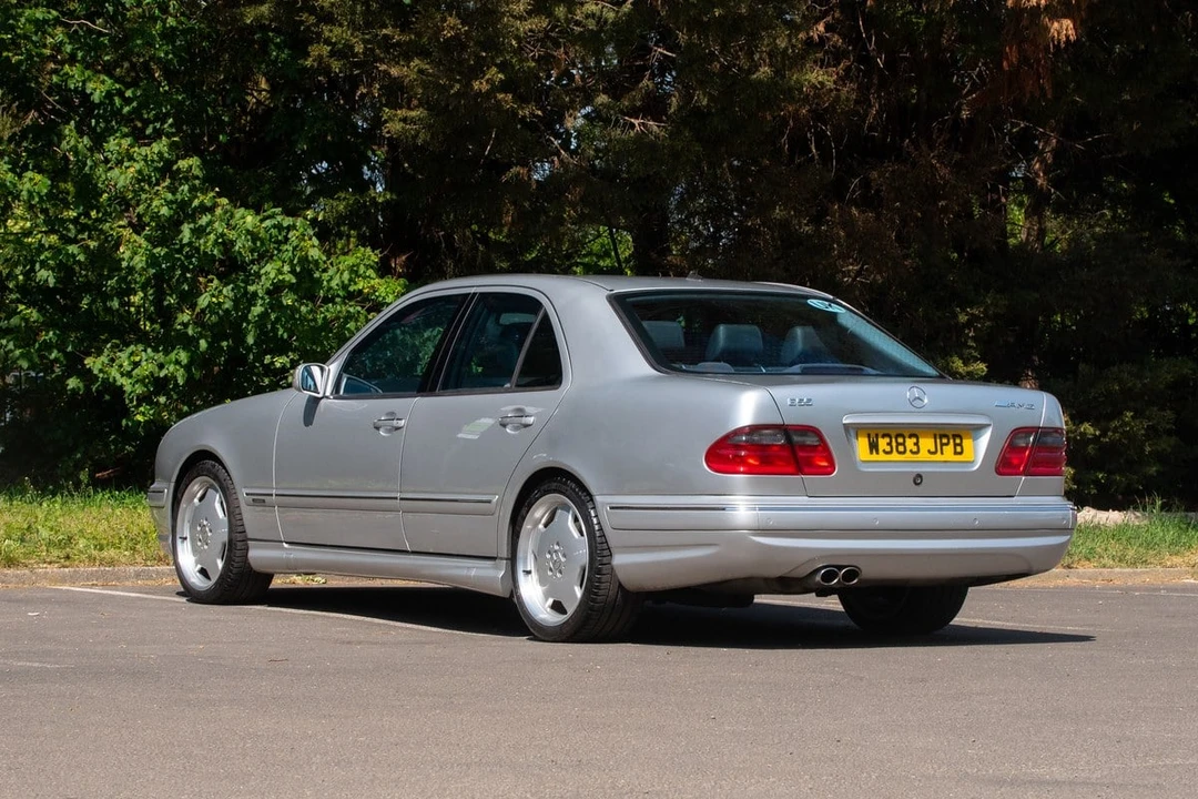 2000 Mercedes-Benz W210 E 36 & E 50 & E 55 & E 60 AMG - Image 10 of 31