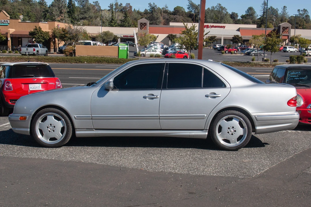 2000 Mercedes-Benz W210 E 36 & E 50 & E 55 & E 60 AMG - Image 4 of 31