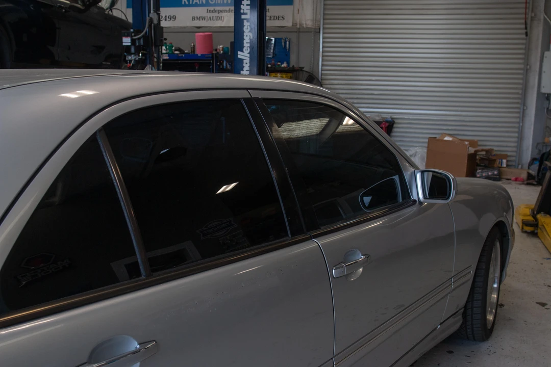 2000 Mercedes-Benz W210 E 36 & E 50 & E 55 & E 60 AMG - Image 27 of 31