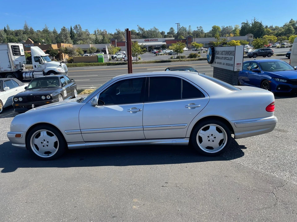 2000 Mercedes-Benz W210 E 36 & E 50 & E 55 & E 60 AMG - Image 9 of 31