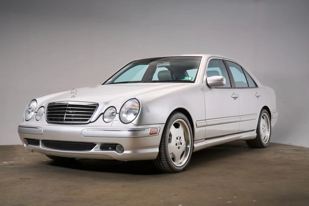 2000 Mercedes-Benz W210 E 36 & E 50 & E 55 & E 60 AMG - Image 2 of 6