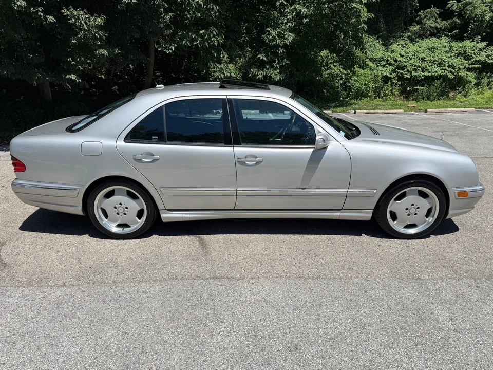 2000 Mercedes-Benz W210 E 36 & E 50 & E 55 & E 60 AMG - Image 11 of 31