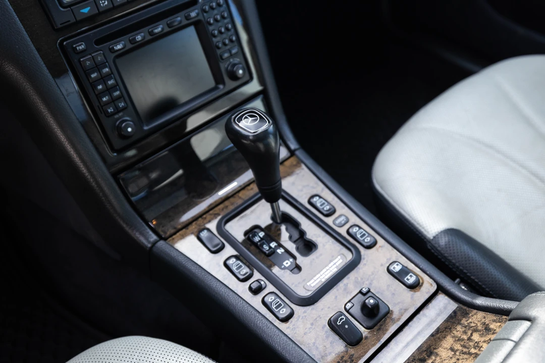2000 Mercedes-Benz W210 E 36 & E 50 & E 55 & E 60 AMG - Image 24 of 31
