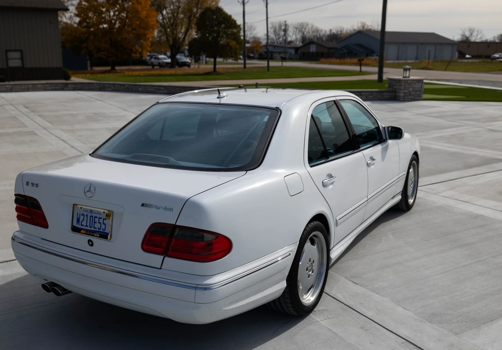 2000 Mercedes-Benz W210 E 36 & E 50 & E 55 & E 60 AMG - Image 6 of 31