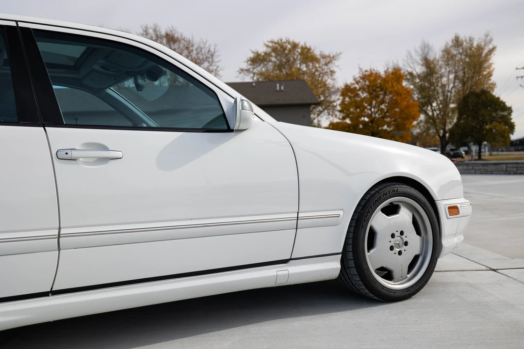 2000 Mercedes-Benz W210 E 36 & E 50 & E 55 & E 60 AMG - Image 7 of 31