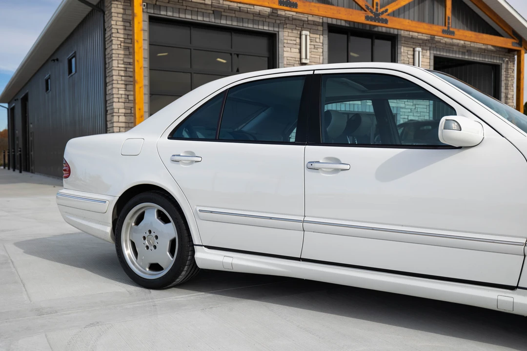 2000 Mercedes-Benz W210 E 36 & E 50 & E 55 & E 60 AMG - Image 9 of 31