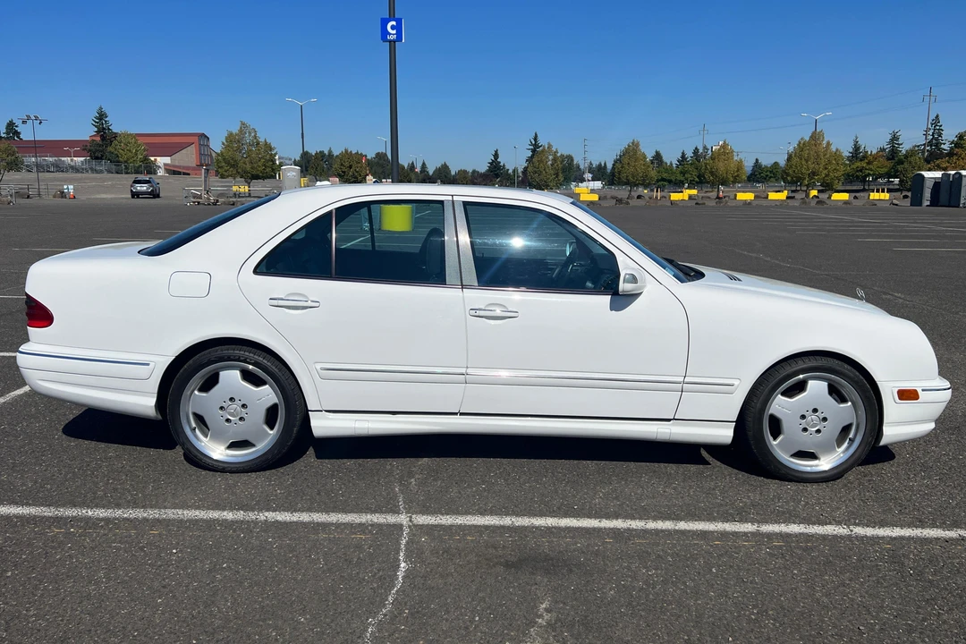 2000 Mercedes-Benz W210 E 36 & E 50 & E 55 & E 60 AMG - Image 3 of 31