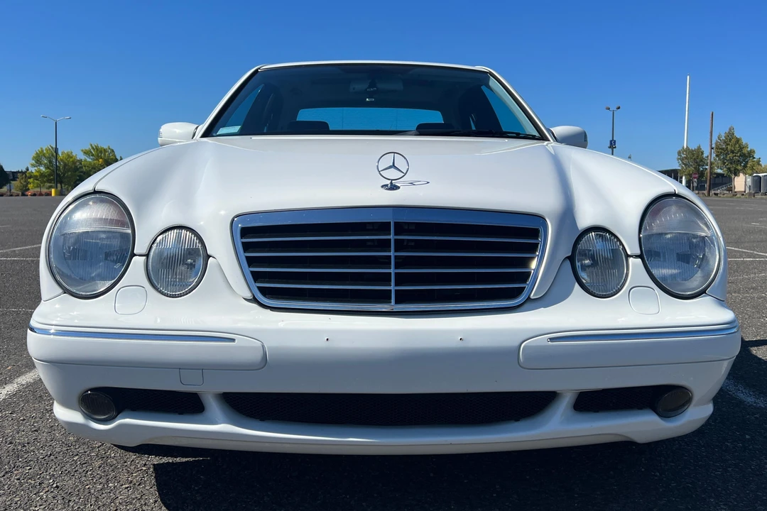 2000 Mercedes-Benz W210 E 36 & E 50 & E 55 & E 60 AMG - Image 2 of 31