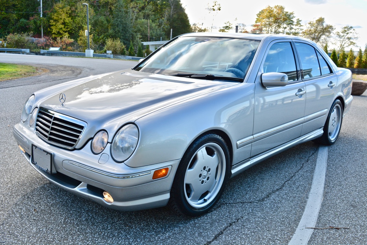 2000 Mercedes-Benz E55 AMG