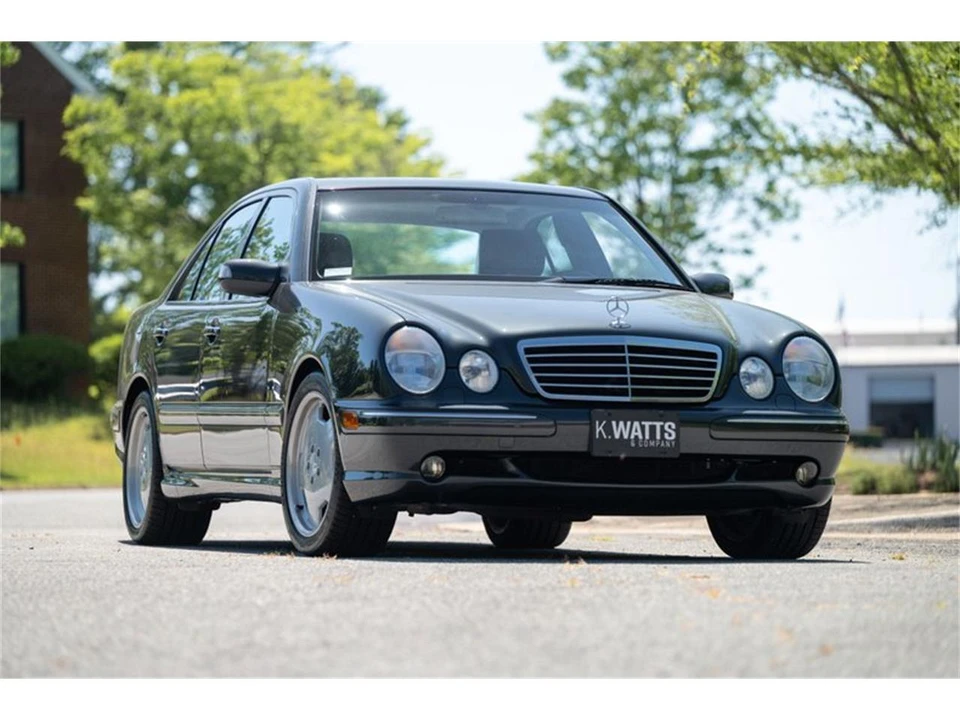 2000 Mercedes-Benz W210 E 36 & E 50 & E 55 & E 60 AMG - Image 2 of 31