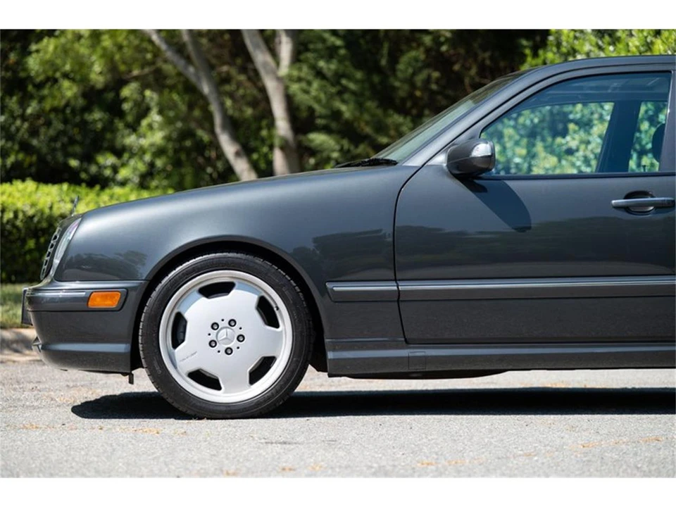 2000 Mercedes-Benz W210 E 36 & E 50 & E 55 & E 60 AMG - Image 29 of 31