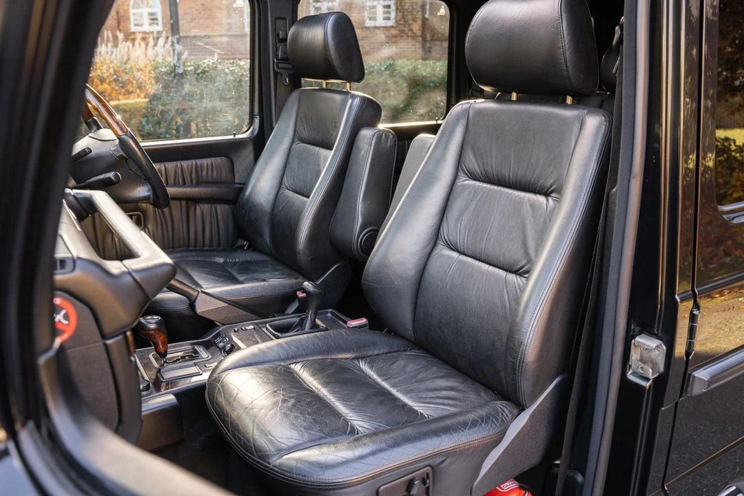 2000 Mercedes-Benz W463 G-Class - Image 28 of 30