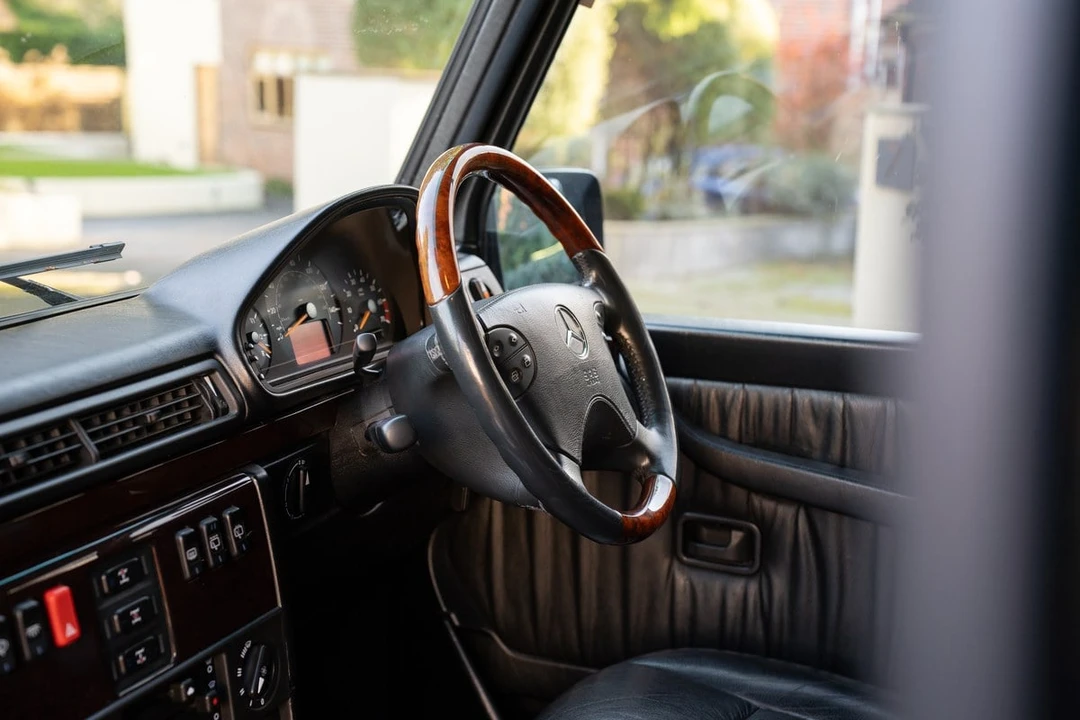 2000 Mercedes-Benz W463 G-Class - Image 29 of 30