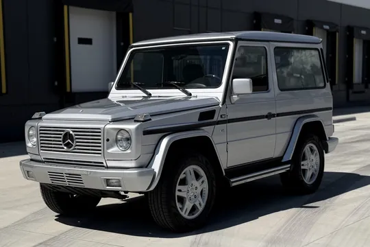 2000 Mercedes-Benz G500 SWB