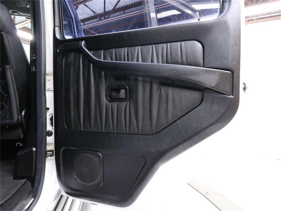 2000 Mercedes-Benz W463 G-Class - Image 25 of 31