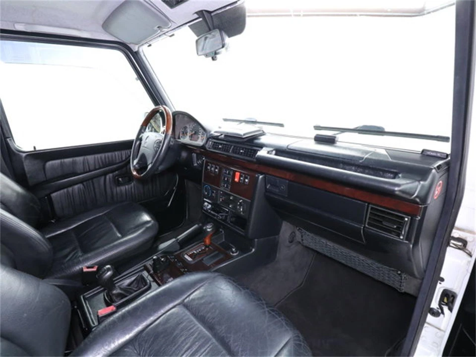 2000 Mercedes-Benz W463 G-Class - Image 17 of 31