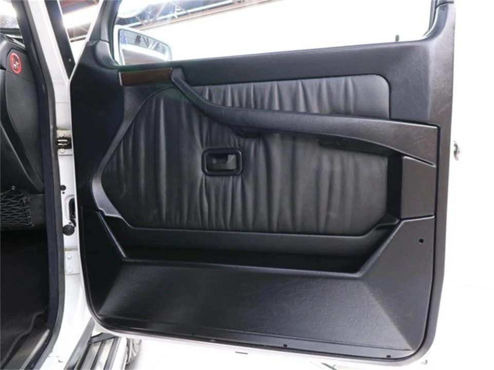 2000 Mercedes-Benz W463 G-Class - Image 23 of 31