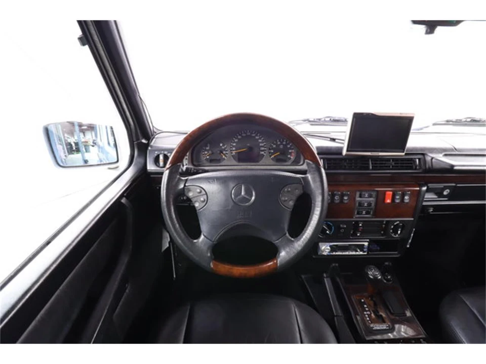 2000 Mercedes-Benz W463 G-Class - Image 10 of 31