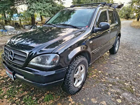 2000 Mercedes-Benz M-Class ML 320 Sport Utility 4D