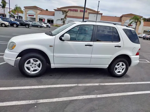 2000 Mercedes-Benz M-Class ML 320