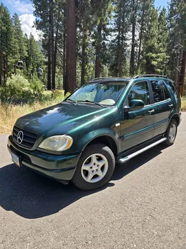 2000 Mercedes-Benz ML320