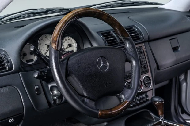 2000 Mercedes-Benz W163 ML 55 AMG - Image 5 of 7