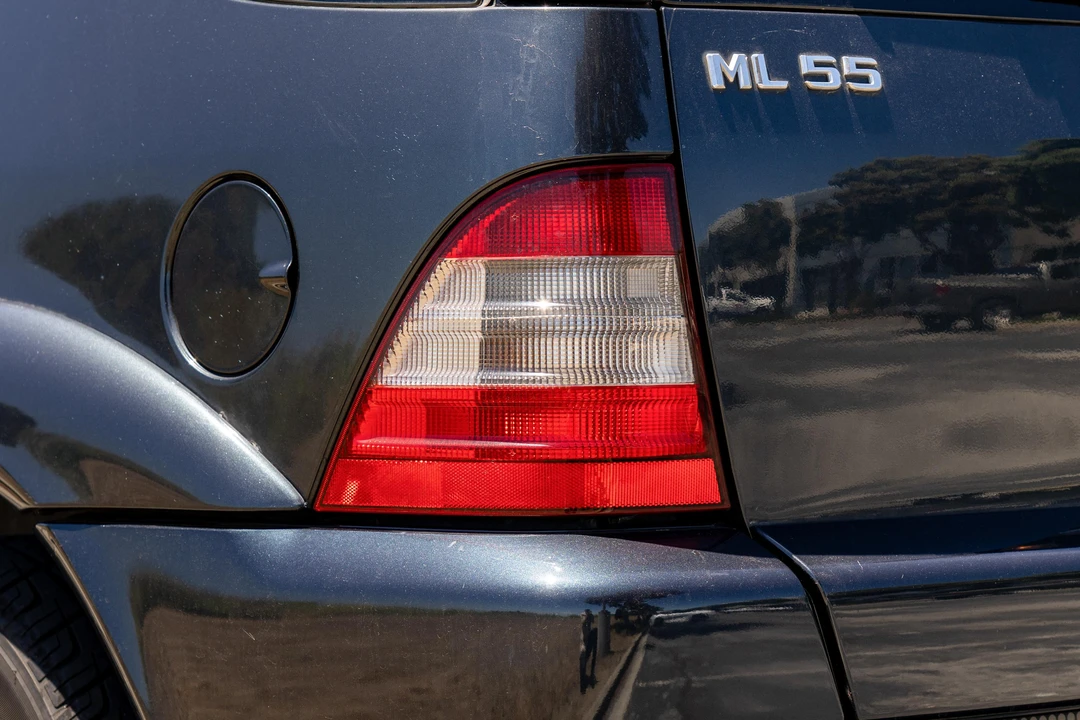 2000 Mercedes-Benz W163 ML 55 AMG - Image 12 of 31