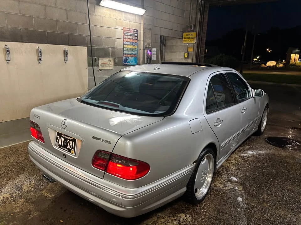 2000 Mercedes-Benz W210 E 36 & E 50 & E 55 & E 60 AMG - Image 2 of 8