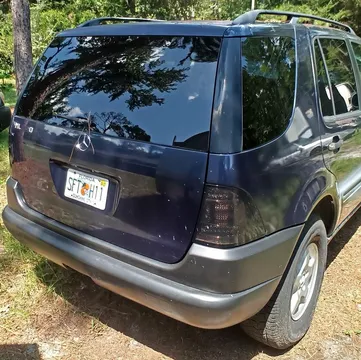 2000 Mercedes-Benz ML320