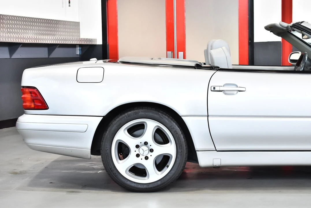 2000 Mercedes-Benz R129 SL-Class - Image 15 of 30