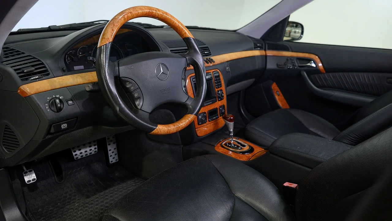 2000 Mercedes-Benz W220 S-Class - Image 4 of 31