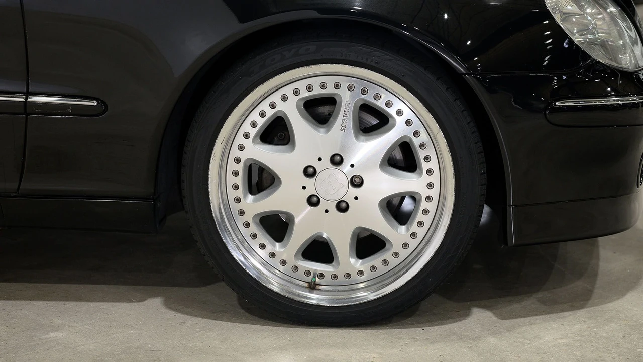 2000 Mercedes-Benz W220 S-Class - Image 15 of 31