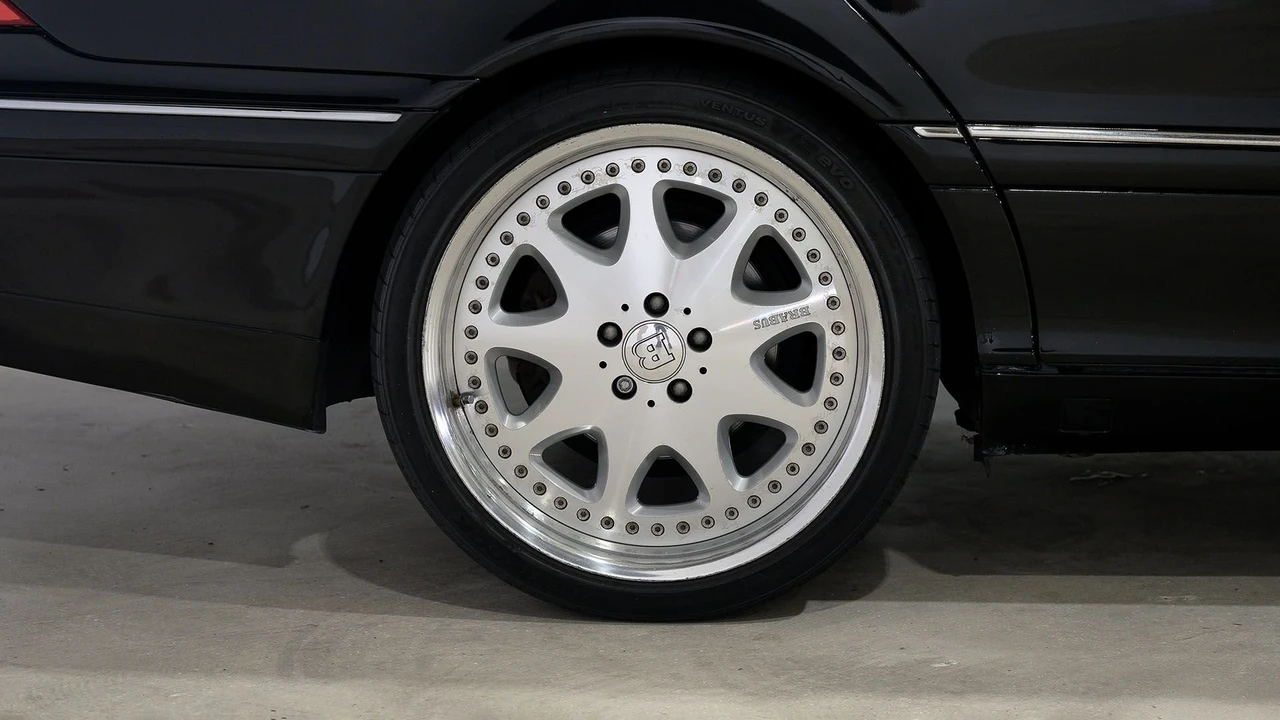 2000 Mercedes-Benz W220 S-Class - Image 23 of 31