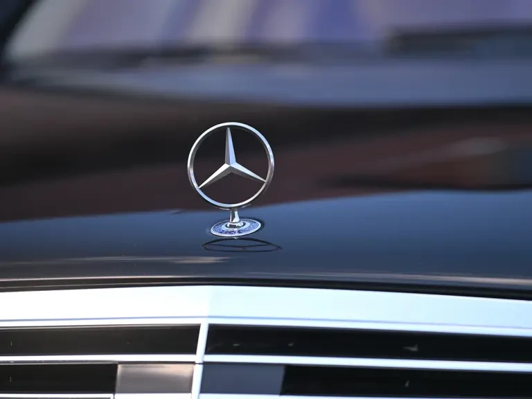 2000 Mercedes-Benz W220 S-Class - Image 7 of 31
